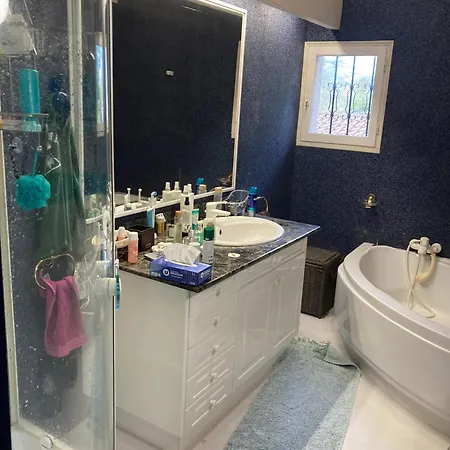 Grande Maison Familiale Avec Piscine Cloturee, Ideale Enfants, Proche Bordeaux بيت للعطل
