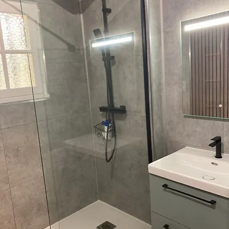 Grande Maison Familiale Avec Piscine Cloturee, Ideale Enfants, Proche Bordeaux بيت للعطل *
